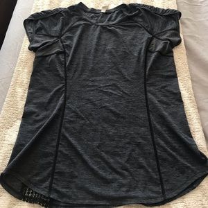 Lululemon crewneck